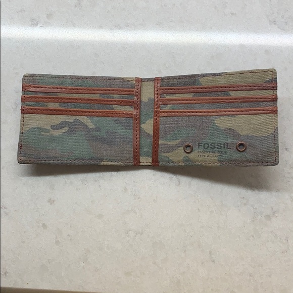 Fossil Brown Genuine Leather Slim Wallet - Picture 3 of 4